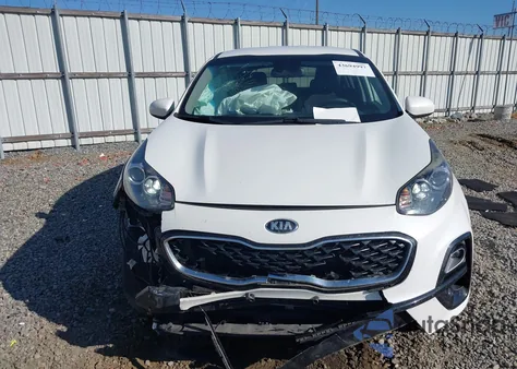 2021 Kia Sportage Lx z USA, uszkodzony, nr VIN KNDPMCACXM7933883